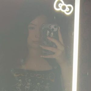 Meet your Posher, Izzy